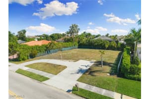 3670 Crayton Road, Naples, FL 34103 - MLS#225081213