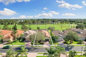 7864 Valencia Court, Naples, FL 34113 - MLS#225081215