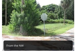 248 Lowell Avenue, North Fort Myers, FL 33917 - MLS#225081267