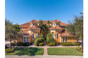 18550 Sandalwood Pointe 201, Fort Myers