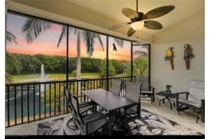 7842 Hawthorne Dr 1703, Naples