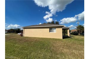 813 10th Place, Cape Coral, FL 33991 - MLS#225081333