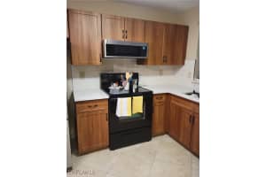 613 Squire Cir 204 Naples, FL 34104 - Off Market