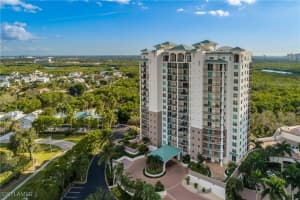 455 Cove Tower Drive, Naples, FL 34110 - MLS#225081340