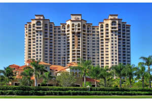 6597 Nicholas Blvd 503, Naples