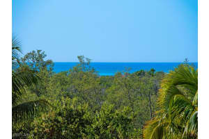 6597 NICHOLAS Boulevard, Naples, FL 34108 - MLS#225081358