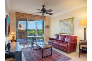 6597 NICHOLAS Boulevard, Naples, FL 34108 - MLS#225081358