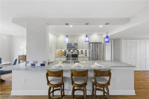 11 Bluebill Avenue, Naples, FL 34108 - MLS#225081384