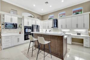 1282 Via Portofino, Naples, FL 34108 - MLS#225081431