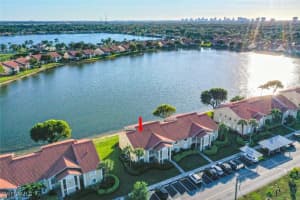 7772 Emerald Cir 101, Naples 7772 Emerald Cir 101, Naples