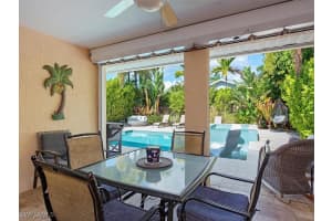 567 99th Avenue, Naples, FL 34108 - MLS#225081460