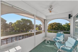 5 High Point Cir W 301, Naples