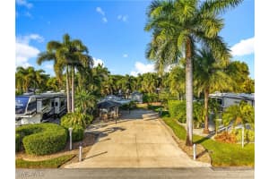 10141 Shadowood Court, Fort Myers, FL 33905 - MLS#225081472