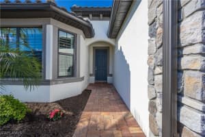 6825 Greenbriar Court, Naples, FL 34114 - MLS#225081501