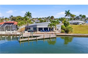 10 Clearview Blvd, Fort Myers Beach 10 Clearview Blvd, Fort Myers Beach