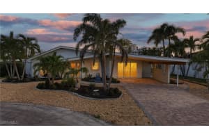 10 Clearview Boulevard, Fort Myers Beach, FL 33931 - MLS#225081509