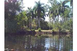 1551 Bembury Drive, Naples, FL 34102 - MLS#225081514