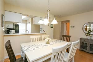 287 Quail Forest Boulevard, Naples, FL 34105 - MLS#225081519