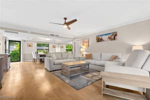 722 10th Avenue, Naples, FL 34102 - MLS#225081531