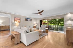 722 10th Avenue, Naples, FL 34102 - MLS#225081531