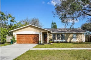 3300 Valencia Dr, Naples