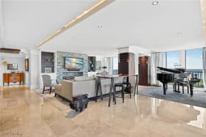 5601 Turtle Bay Drive, Naples, FL 34108 - MLS#225081556