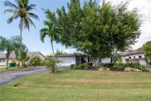 59 Wickliffe Drive, Naples, FL 34110 - MLS#225081564