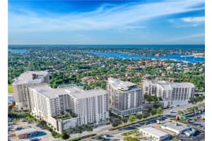 1925 Metropolitan Blvd 601, Naples