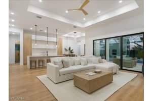 424 Shady Hollow Boulevard, Naples, FL 34120 - MLS#225081588