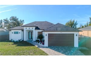1820 2nd Street, Cape Coral, FL 33991 - MLS#225081606