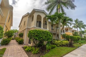 8108 Josefa Way, Naples
