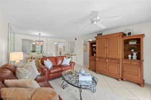 219 Fox Glen Drive, Naples, FL 34104 - MLS#225081653