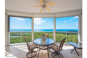 7117 Pelican Bay Blvd Boulevard, Naples, FL 34108 - MLS#225081656