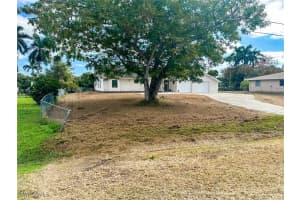 137 Meta Street, Fort Myers, FL 33905 - MLS#225081670