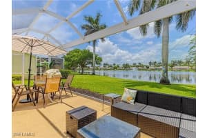 5595 Greenwood Cir 92, Naples