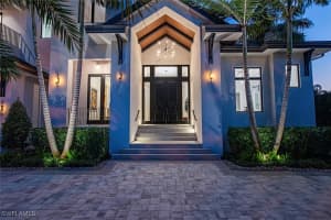 608 16th Avenue, Naples, FL 34102 - MLS#225081695