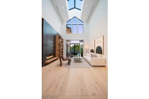 608 16th Avenue, Naples, FL 34102 - MLS#225081695