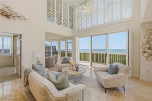 6585 Nicholas Boulevard, Naples, FL 34108 - MLS#225081718