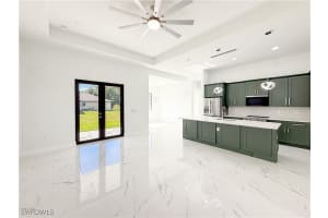 2905 3rd Street, Lehigh Acres, FL 33971 - MLS#225081775