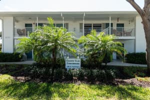 800 Golf Drive, Naples, FL 34102 - MLS#225081786
