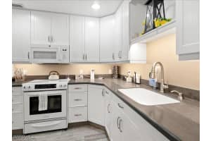 112 Marco Villas Drive, Marco Island, FL 34145 - MLS#225081810