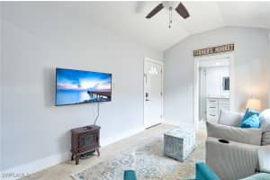 827 100th Avenue, Naples, FL 34108 - MLS#225081815