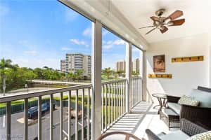 1 Bluebill Avenue, Naples, FL 34108 - MLS#225081833