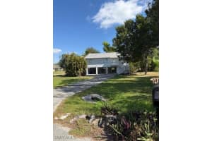 8198 Lark Lane, Fort Myers, FL 33967 - MLS#225081899