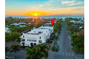 292 14th Avenue, Naples, FL 34102 - MLS#225081951