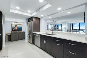 5601 TURTLE BAY Drive, Naples, FL 34108 - MLS#225081956