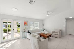 4523 Robin Avenue, Naples, FL 34104 - MLS#225081977