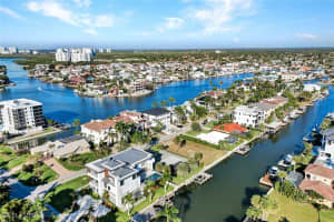 112 Seabreeze Avenue, Naples, FL 34108 - MLS#225081980