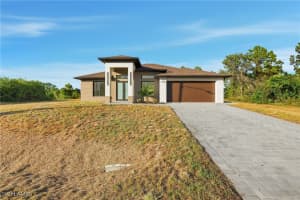 1105 Artic Street, Lehigh Acres, FL 33974 - MLS#225082046