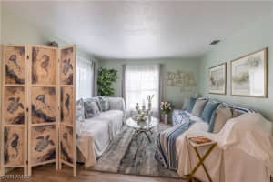 1360 5th Avenue, Naples, FL 34102 - MLS#225082063